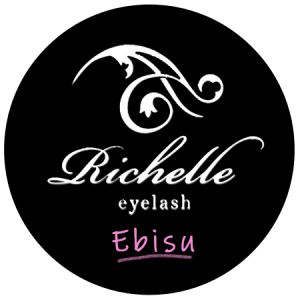恵比寿にある人気のマツエク・アイラッシュサロン「Richelle eyelash　恵比寿店（リシェル　アイラッシュ）」のロゴ
